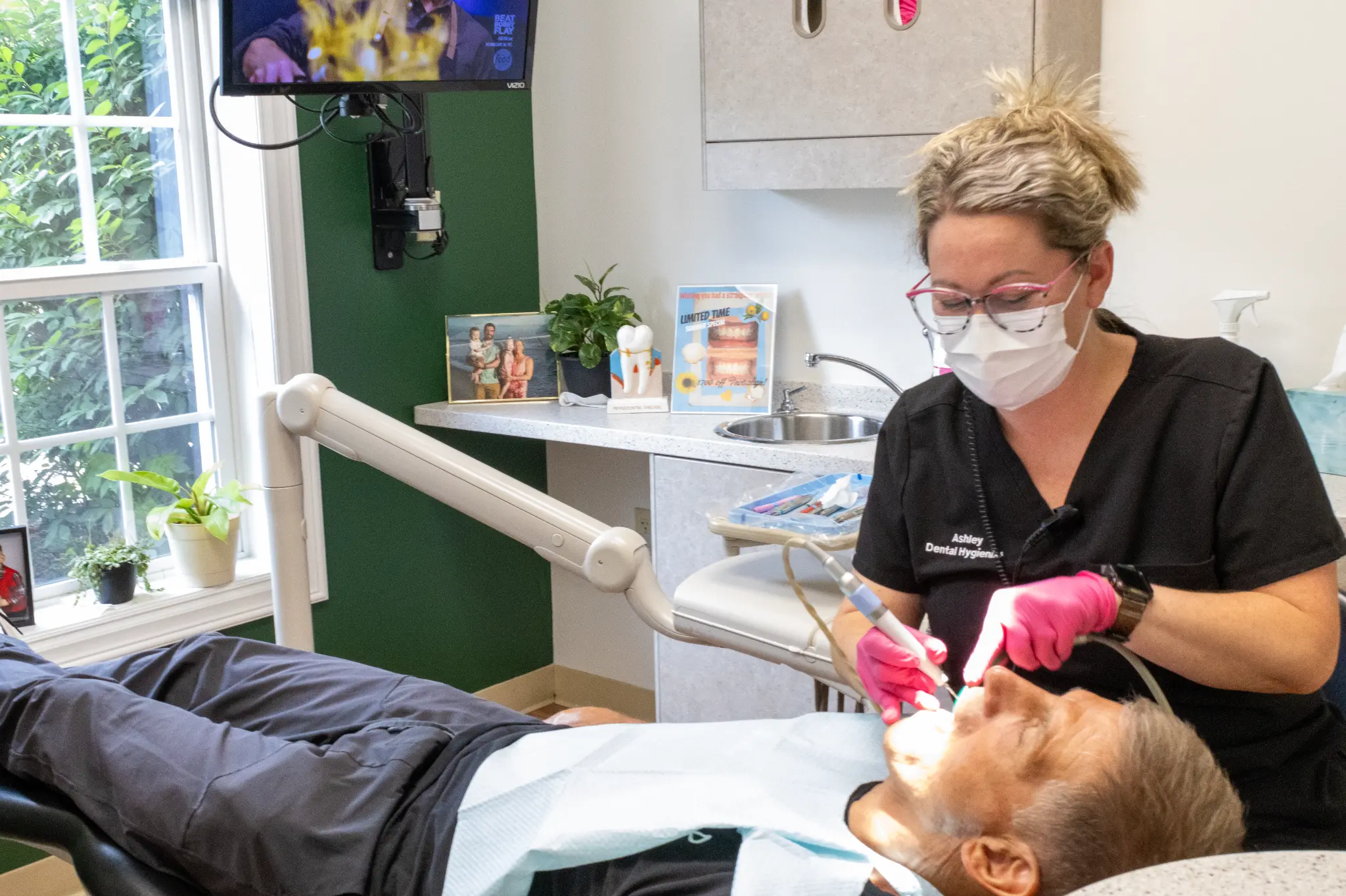 Give The Gift Of A Whiter Smile