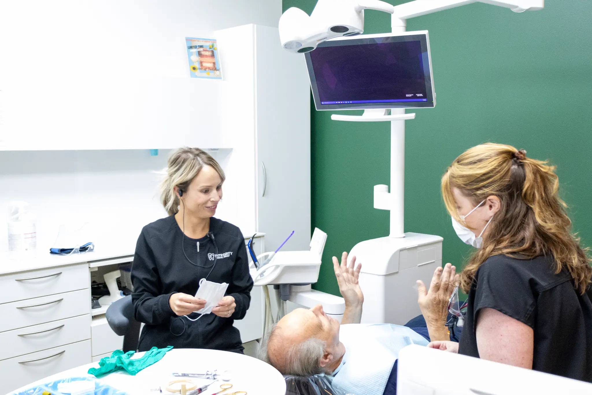 Navigating Dental Emergencies: Home Care Guide